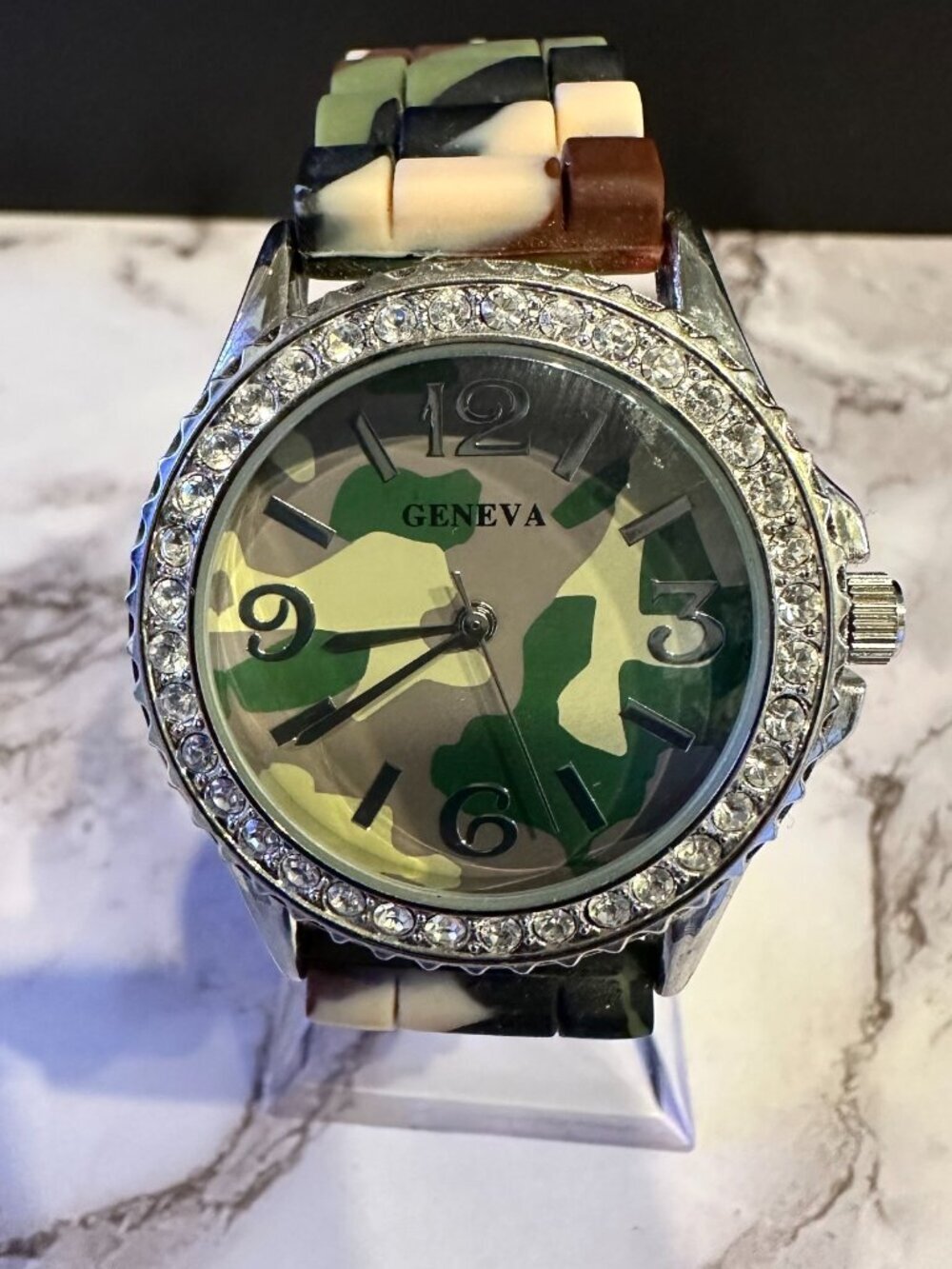 3/$30 Geneva Watch Women Silver Tone Camouflage Silicone Band New Battery 9.5"